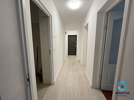 Apartament de vânzare 3 camere, în Cluj-Napoca, zona Mănăştur