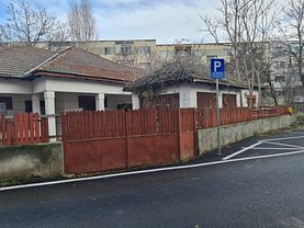 Casa de vânzare 7 camere, în Constanta, zona Dacia