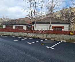 Casa de închiriat 7 camere, în Constanţa, zona Dacia
