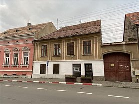 Apartament de vânzare 2 camere, în Reghin, zona Central