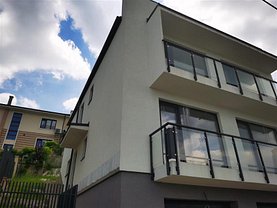 Apartament de vânzare 3 camere, în Cluj-Napoca, zona Borhanci