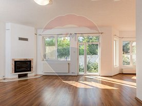 Casa de închiriat 7 camere, în Voluntari, zona Central