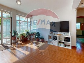 Casa de închiriat 5 camere, în Bucureşti, zona Străuleşti
