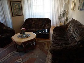 Apartament de vânzare 3 camere, în Bucureşti, zona Unirii