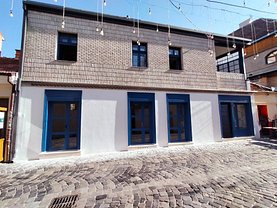 Închiriere spaţiu comercial