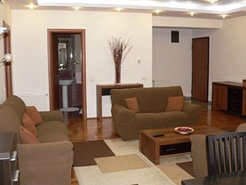 Apartament de vânzare 3 camere, în Bucureşti, zona Herăstrău