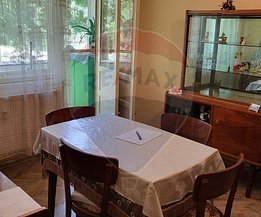 Apartament de vânzare 3 camere, în Ploieşti, zona Andrei Mureşanu