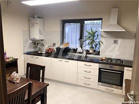 Casa de închiriat 4 camere, în Giroc