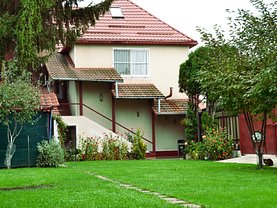 Casa de vânzare 3 camere, în Hălchiu