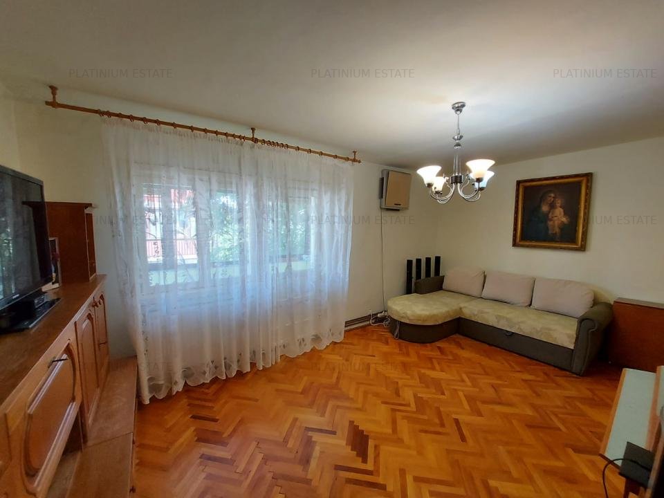 Apartament cu 4 camere decomandat ,zona Bucovina - imaginea 1