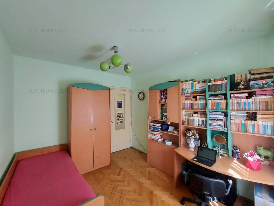 Apartament cu 4 camere decomandat ,zona Bucovina - imaginea 3