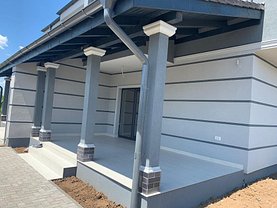 Casa de vânzare 4 camere, în Dumbrăviţa, zona Exterior Nord