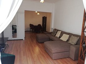 Apartament de vânzare 3 camere, în Bucureşti, zona Universitate