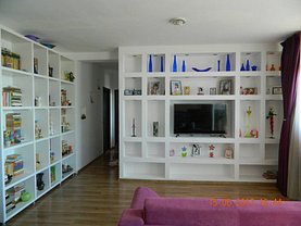 Apartament de vânzare 3 camere, în Cluj-Napoca, zona Iris