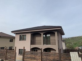 Casa de vânzare 4 camere, în Dezmir, zona Central