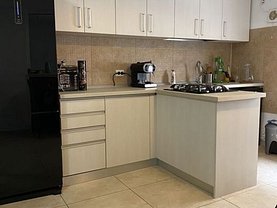 Apartament de închiriat 2 camere, în Bucureşti, zona Decebal
