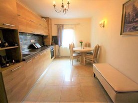 Apartament de vânzare 2 camere, în Cluj-Napoca, zona Plopilor