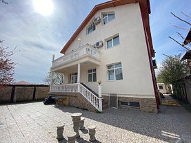 Casa de vanzare 11 camere, în Bucuresti, zona Fundeni