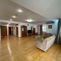 Apartament de vânzare sau de închiriat 4 camere, în Bucureşti, zona Herăstrău