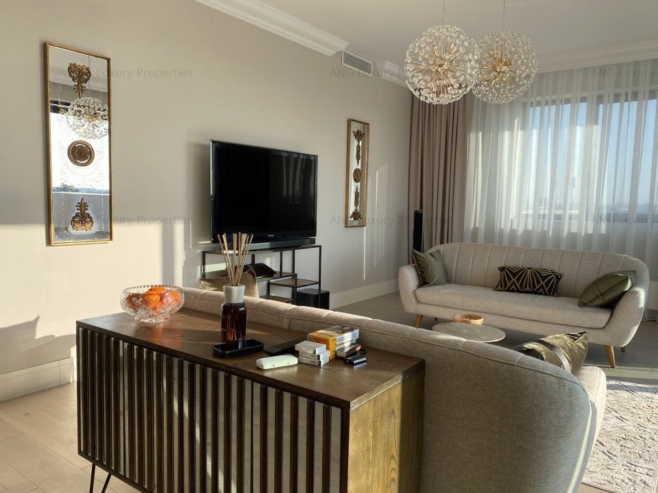 PENTHOUSE CU PISCINA DE INCHIRIAT I ZONA PIPERA