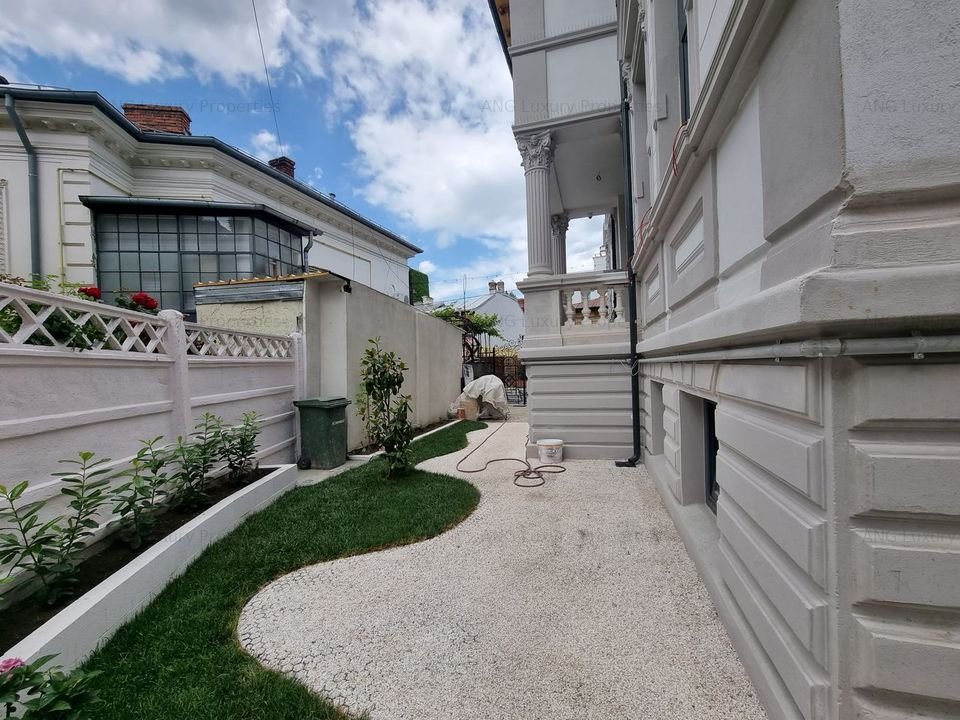 VILA VICTORIEI - ROMANA