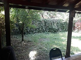 Casa de închiriat 3 camere, în Bucureşti, zona Pipera