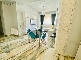 Apartament de vanzare 3 camere, în Mamaia, zona Nord