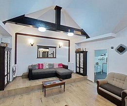 Casa de vânzare 6 camere, în Tecuci, zona Central