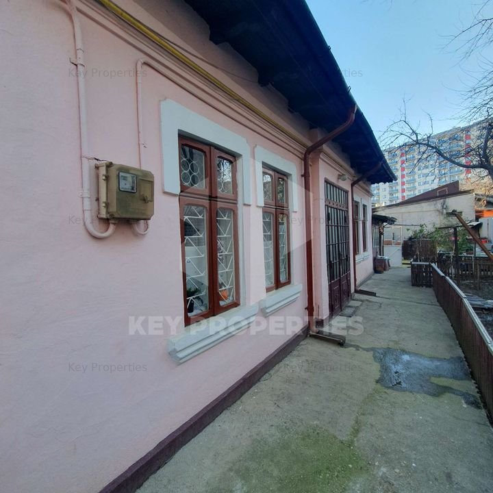 Grozavesti, langa Parcul Politehnicii, casa 2 camere, teren in proprietate