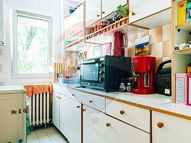 Apartament de vânzare 3 camere, în Cluj-Napoca, zona Grigorescu