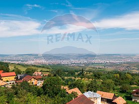 Casa de vânzare 7 camere, în Feleacu, zona Central
