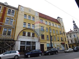 Vânzare spaţiu comercial