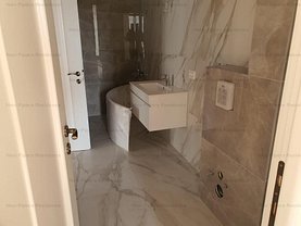 Apartament de vânzare 3 camere, în Bucureşti, zona 13 Septembrie