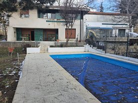 Casa de vânzare 6 camere, în Neptun, zona Central