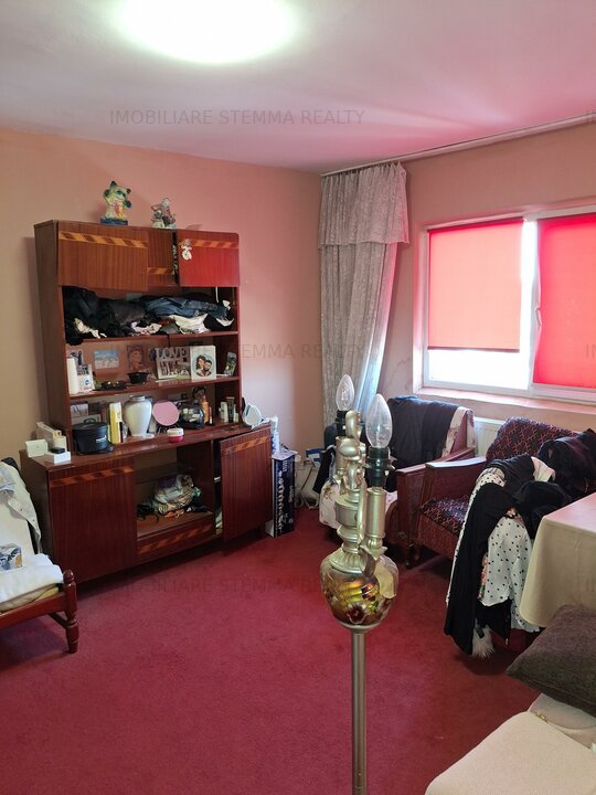 Vindem Apartament 3 Camere in Navodari