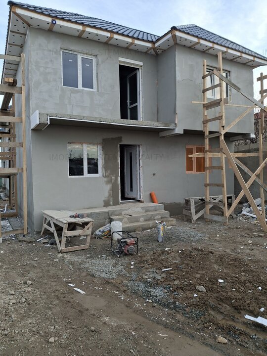 Vindem vila in Navodari