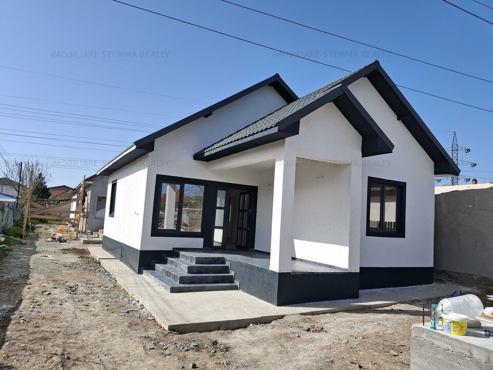 Vindem Casa in Navodari