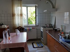 Apartament de vânzare 3 camere, în Craiova, zona George Enescu