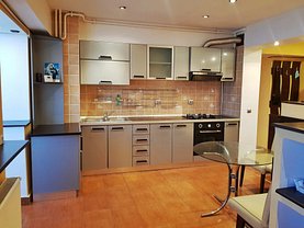 Apartament de vânzare 3 camere în Craiova, Garii