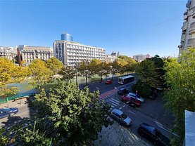 Apartament de închiriat 3 camere, în Bucureşti, zona Central
