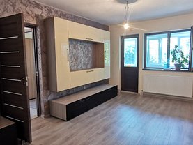 Apartament de vânzare 3 camere, în Constanţa, zona Tomis Nord
