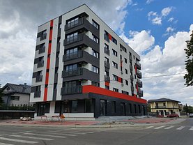 Apartament de vânzare 2 camere, în Bacău, zona Ştefan cel Mare