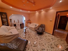 Apartament de vanzare 3 camere, în Bacau, zona Nord