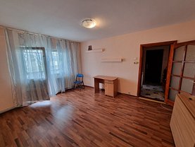 Apartament de vanzare 2 camere, în Bacau, zona Mioritei