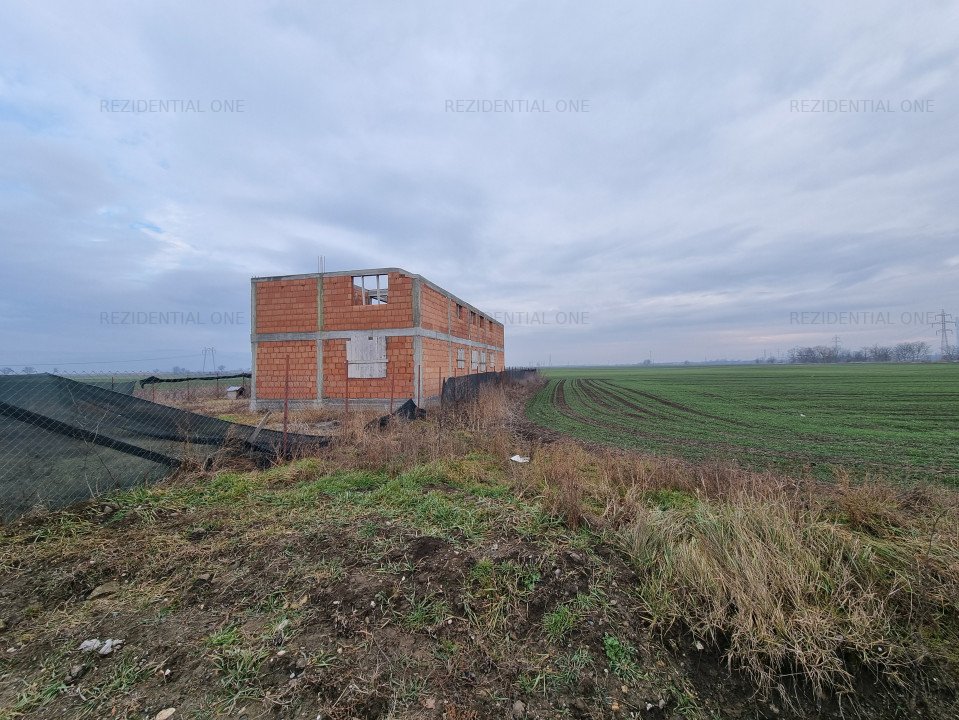 Duplex P+E+M, in constructie- 945 mp teren- Letea Veche