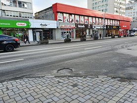 Închiriere spaţiu comercial