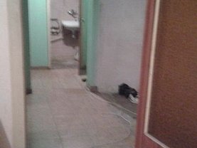 Apartament de vânzare 3 camere, în Bucureşti, zona Dristor