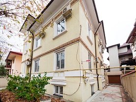 Casa de vânzare 21 camere, în Bucureşti, zona Aviatorilor