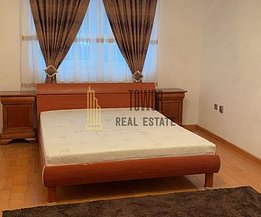 Apartament de închiriat 3 camere, în Cluj-Napoca, zona Bună Ziua