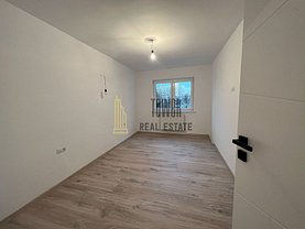 Apartament de vanzare 3 camere, în Cluj-Napoca, zona Manastur